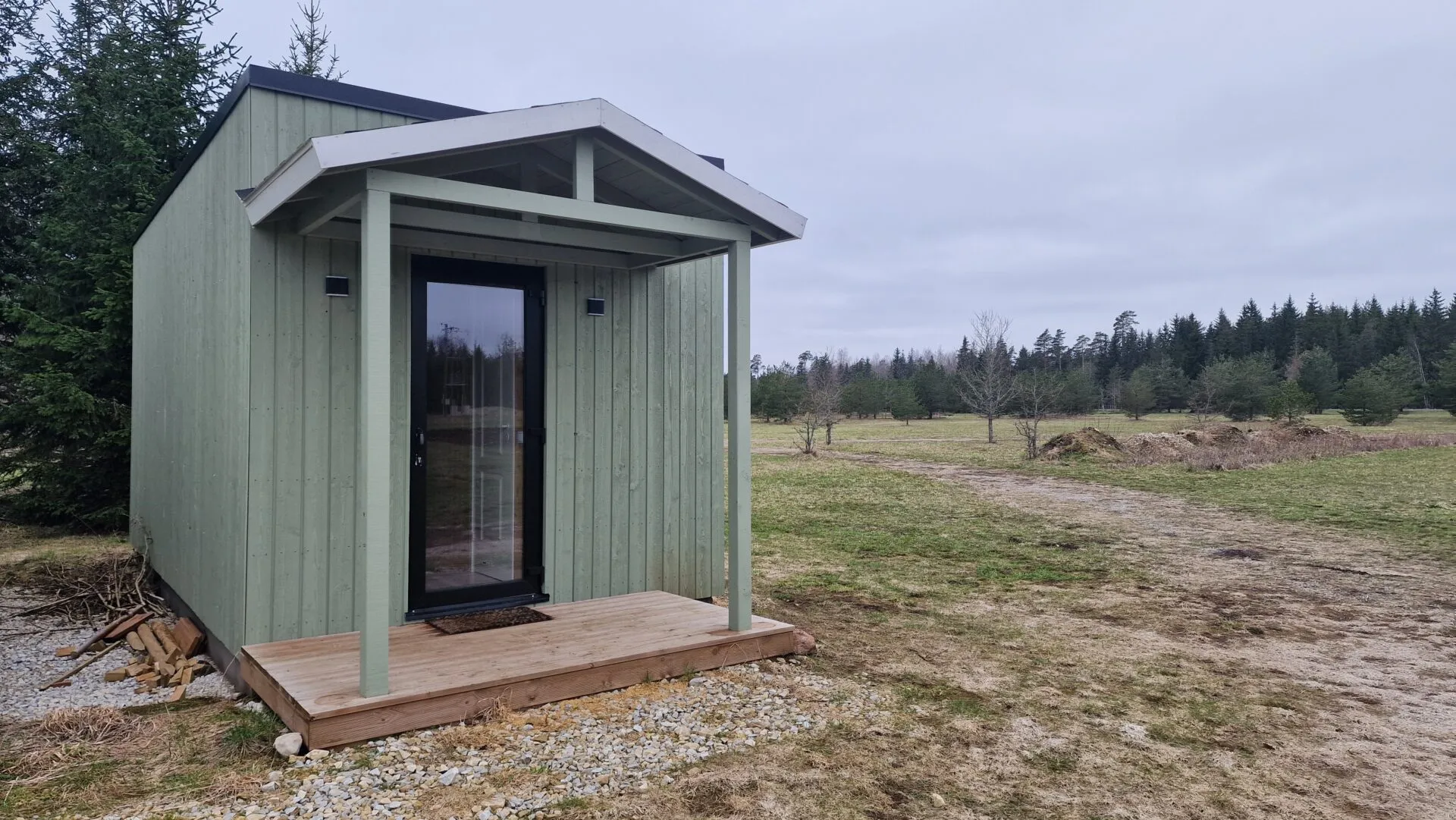 Small container house